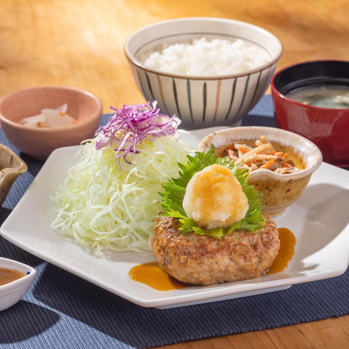 おろしぽん酢の和風ハンバーグ定食
